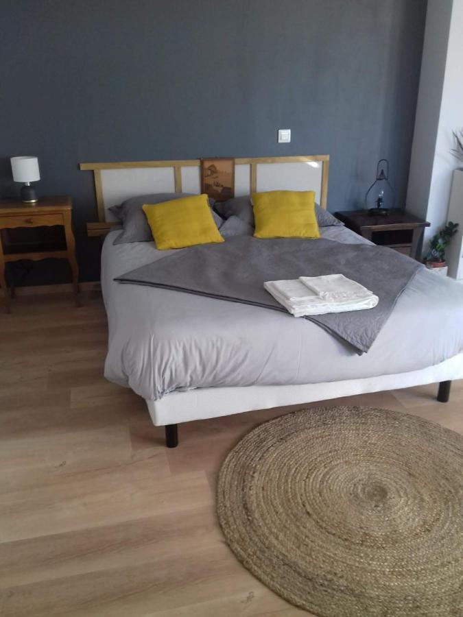 Agreable Chambre Meublee, Vue Sur La Vallee De L'Auxois Villy-en-Auxois Exterior foto