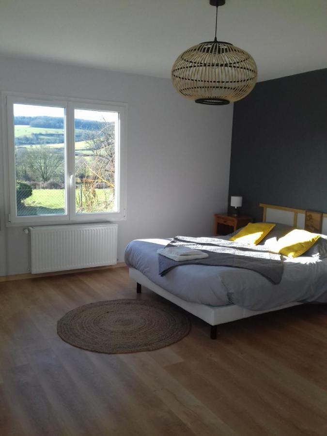 Agreable Chambre Meublee, Vue Sur La Vallee De L'Auxois Villy-en-Auxois Exterior foto